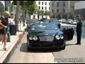 la actriz sale de mr. chow mostrando sus expl�ndidos 50 a�os. la actriz luc�a un elegante vestido negro y gafas de sol.