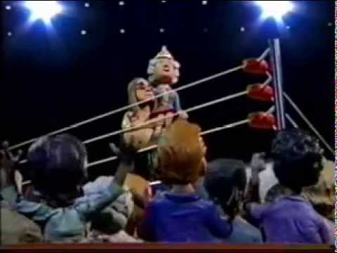 deathmatch - best fights ever celebrity deathmatch ozzy osbourne vs elton john.