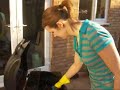 Cleaning a barbecue with soda crystals
