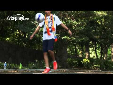 Amazing skills Valencia CF fan in Tokyo - #VCFjapantour