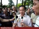 Media interview Mr Tan Kin Lian on minibond issue at Speakers\