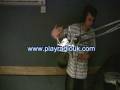 videos de Sunday Roast Vomit Teaser.avi