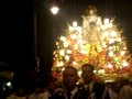 El trono de la Virgen Dolorosa, procesionando el Viernes Santo en la Procesión del 