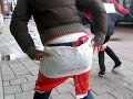 Daantje met regenrok!:P Daantje met regenrok!:P