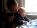 Click here to watch this video Brincando com papai - Mateus.