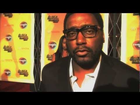 2011 Soul Train Music Awards Red Carpet by ENDEE Magazine