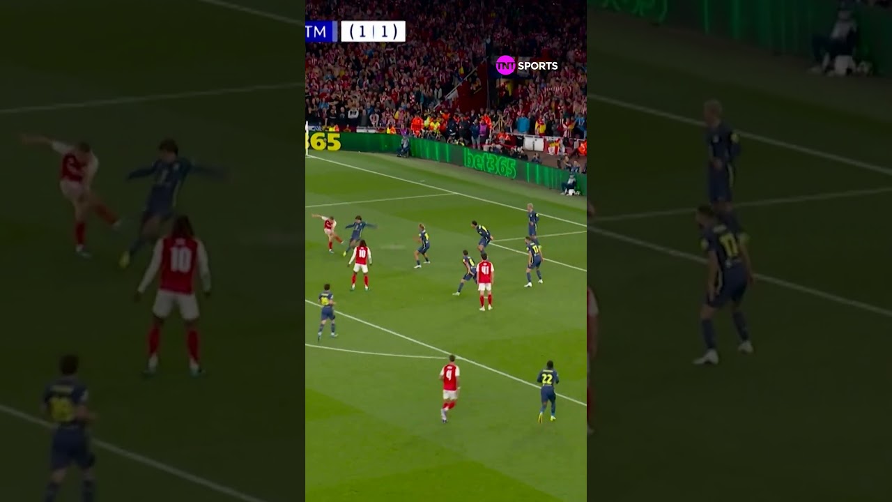 SAKA NELES! GOL DO ARSENAL CONTRA O ATLÉTICO DE MADRID NO REBOTE DE OBLAK #shorts