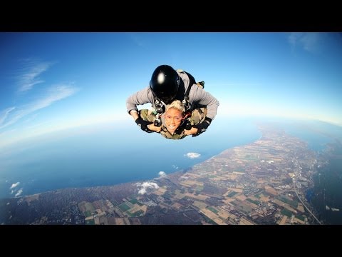 andflies - Wanna learn how to be fearless & fly? Face your fears! Watch me along with other YouTubers conquer our fears: http://bit.ly/18wZoqR Facebook: https://www.fac...