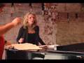 Sarah Coburn rehearses Lucia di Lammermoor