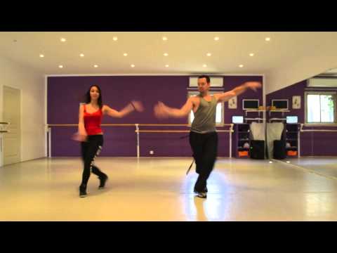 danse - Chorégraphie faite par Elsa & Denis Souvairan Denis est président et professeur de fitness diplômé de l'association Sport et Culture 06 sur la ville d'Antibe...