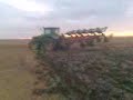 labour-riziere-john-deere-8520-avec-charru-gregoire-besson.html