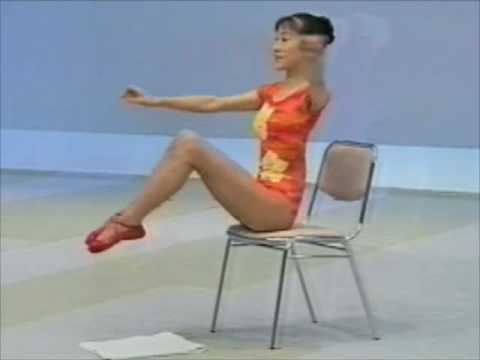 美人インストラクターの腹筋集