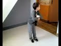 Bambino Che Balla Tecktonik!! Bambino Che Balla Tecktonik!!