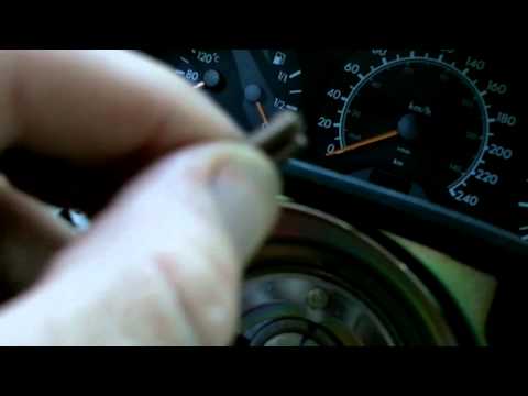 Mercedes w202 steering wheel removal…applies to other Mercedes models as well