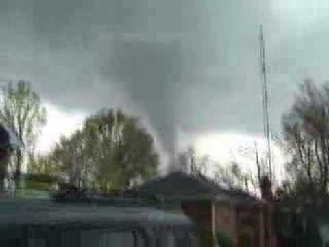 Tornado in Gallatin TN