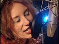 Tori Amos Putting The Damage On Live