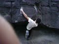peque�o bloque de 6 movimientos crimpleados y en techo. ubicado en la zona oscura de los bloques de derecho (los techitos) en la entrada principal de la unam, por av: universidad. pa divertirse. escalador 