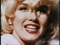 in 1962, marilyn monrow was found dead in her california home.  while the coroner ruled her death a probable suicide, there was minimal investigation and rumours of conspiracy and cover-up persist to this day.

marilyn monroe was more than a star, she was a living legend.  could a single bottle of pills have erased her from our screens forever?  inside marilyn monroe's body was a massive overdose of sleeping pills, but no-one knows how they got there. indeed there was nothing in her stomach to indicate that she had swallowed anything poisonous.  'the death of marilyn monroe' re - opens this intriguing mystery and recreates marilyn's final 'set' in an attempt to answer the much asked question, did this american icon die by her own hand, or by that or another?