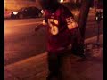 Los Beatin His feet