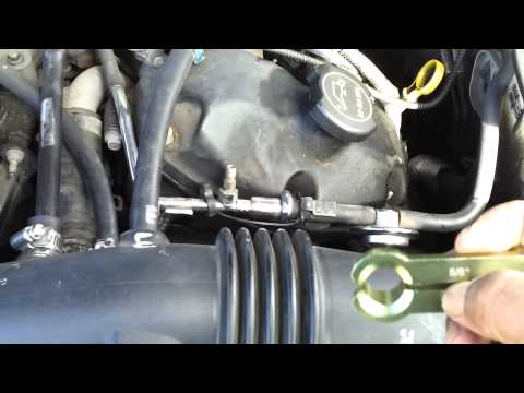 disconnecting fuel line and disconnect tool on 2001 lincoln ls
