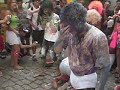 Tradicional competição da melancia no trotao de relaçoes internacionais da PUC-RIO... Calouros 2007.1