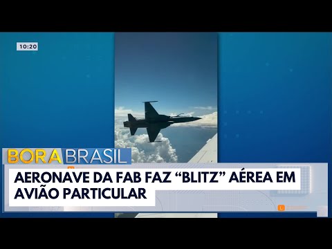 Caça da FAB faz 