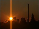 Mega Sonnenaufgang hinter Industriekulisse; Sunrise with ind Mega Sonnenaufgang hinter Industriekulisse; Sunrise with ind