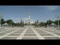 Au Turkménistan, des palais en or dans un pays secret