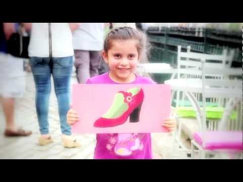 Con el zapatito, con el zapatón