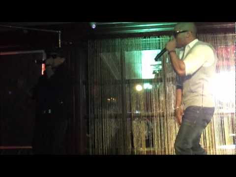 JP El Sinico Ft Nova  -  Salieron A Cazar @ Brava (Live) (2012)