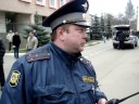 ГАИшник арестовывает пешехода за неостанов машины!!!