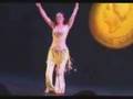 Excelente bailarina de danza árabe