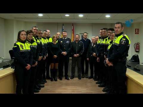 12 policías toman posesión de su plaza de funcionario