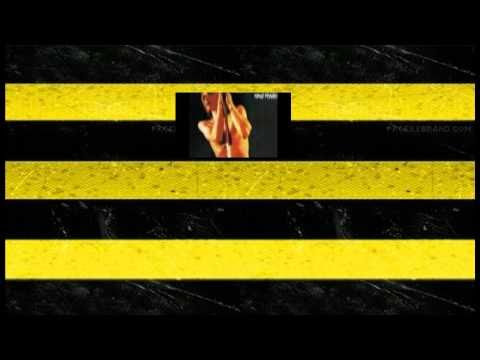 ZuluNut - my real channel http://www.youtube.com/user/yootesa1515 ... a few seconds of legendary rock bands portrayed in a random fashion. song: anglewitch - anglewitc...