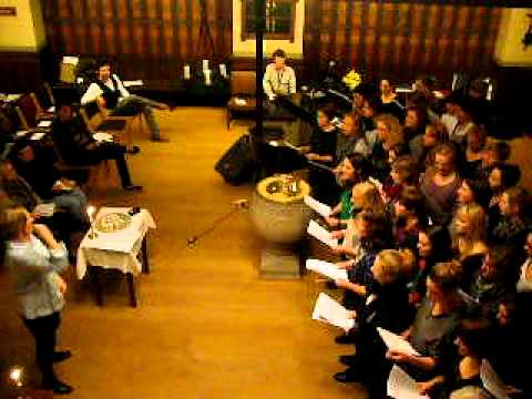 Traditional Danish Christmas Song - En stjerne skinner i nat
