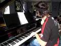 videos de Beautiful piano song accompanied by drums, glockenspeil