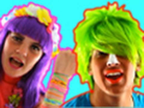 KATY PERRY! CALIFORNIA GURLS “MUSIC VIDEO” (SILLY BANDS)