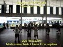N�colas jogando basquete!