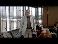 claude rich, l�-haut, un roi au-dessus des nuages, de pierre schoendoerffer.