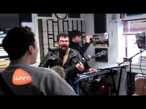 WNRNradio - Freelance Whales perform