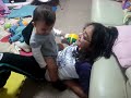 Isabella e a maninha Lala