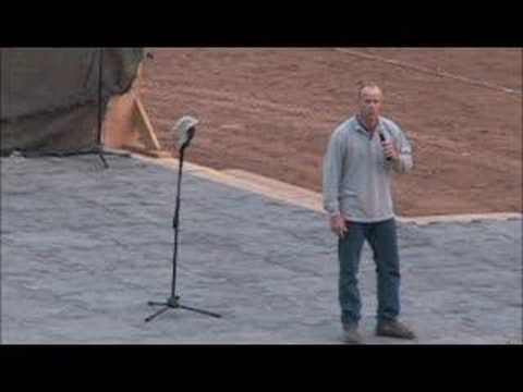 Robert Hawkins Comedy For The Troops In Iraq