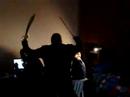 Attacco ai secchioni silenziosi della porta a fianco!