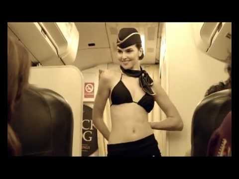 BREAKING NEWS : LOL GAS CAUSES ROFL TURBULENCE - WORLD'S FIRST IN FLIGHT STAND UP COMEDY