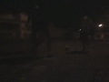 Futebol na rua de casa