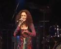 VYVY LA ROUSSE chante PIAF
