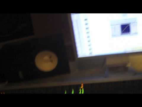 J Alvarez - Bien Comodo (Preview) (Prod. By Musicologo & Menes)