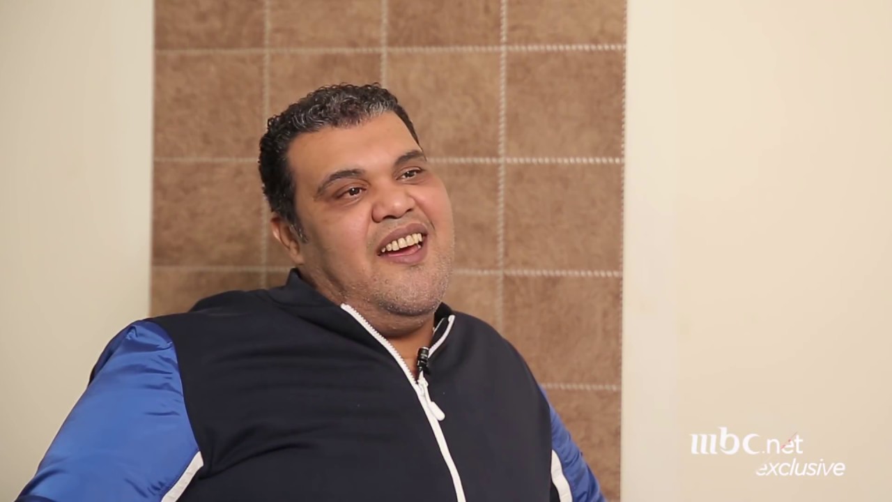 اشتغلت بياع على عربية كبدة وجالي القلب بسبب الزمالك .. حكايات يرويها أحمد فتحي في #نجوم_الحكاية