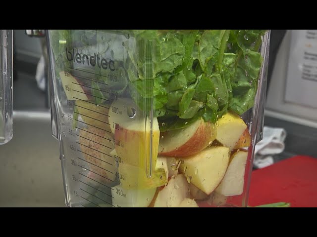 Kraftpaket - Smoothie aus Spinat, Apfel und Birne (alkoholfrei)