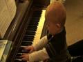 videos de Erek Plays Piano Part 2